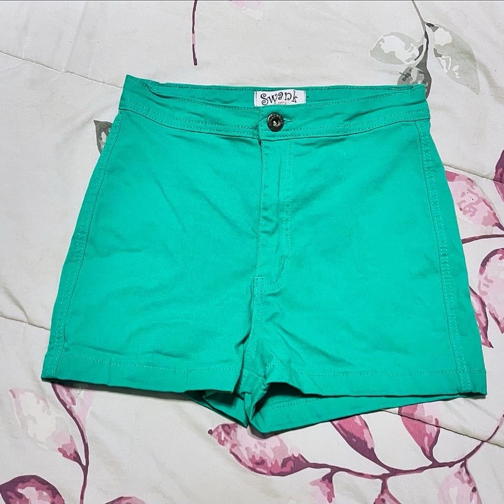 Ladies Short Shorts
